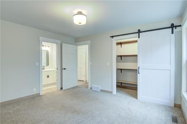 2231 Meadow Lane, Eau Claire, WI 54701