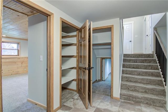 2231 Meadow Lane, Eau Claire, WI 54701