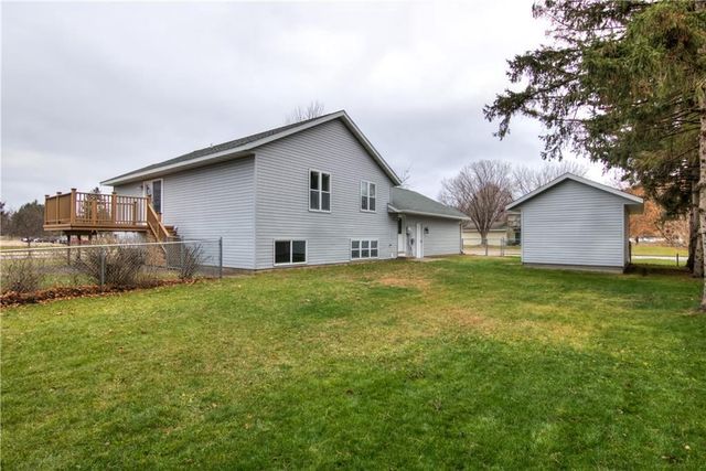 2231 Meadow Lane, Eau Claire, WI 54701