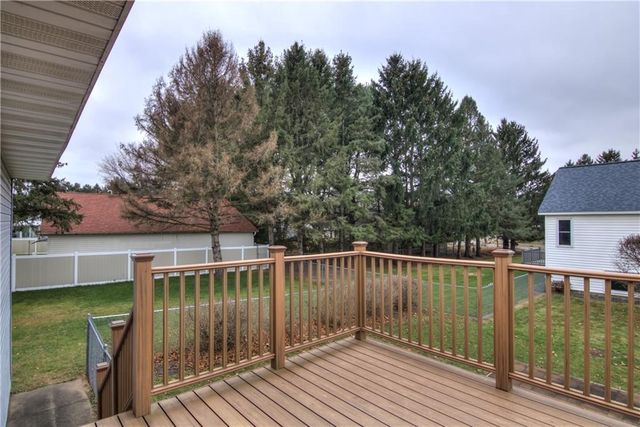 2231 Meadow Lane, Eau Claire, WI 54701