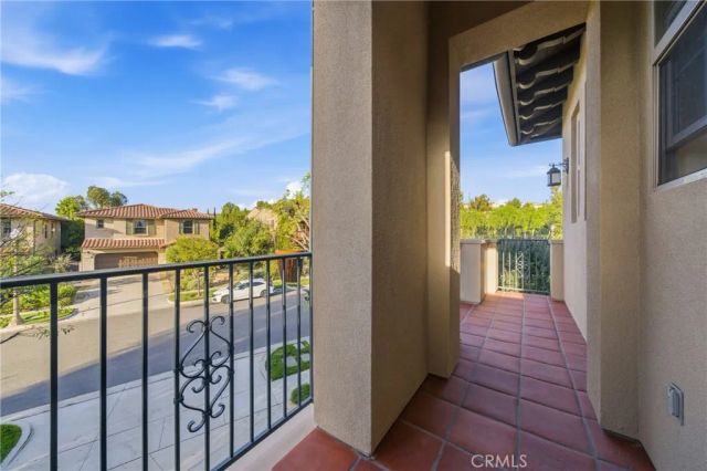 30 Deer Track, Irvine, CA 92618