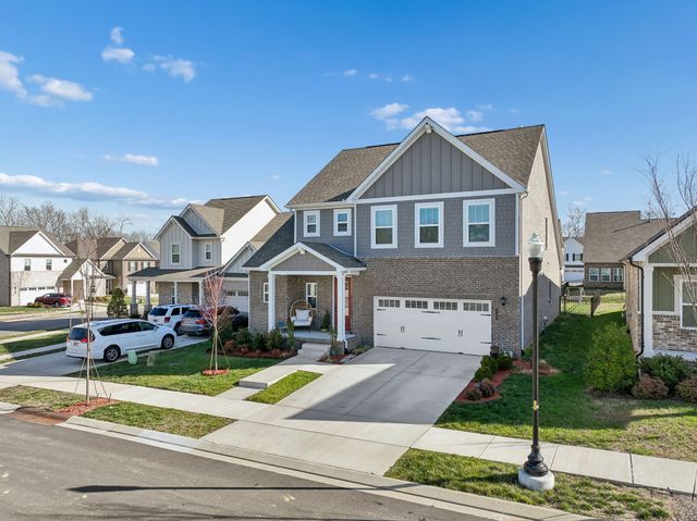 734 Omaha Dr, Gallatin, TN 37066