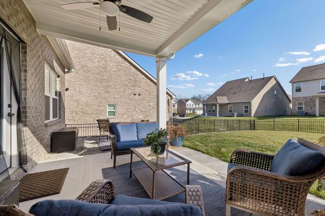 734 Omaha Dr, Gallatin, TN 37066