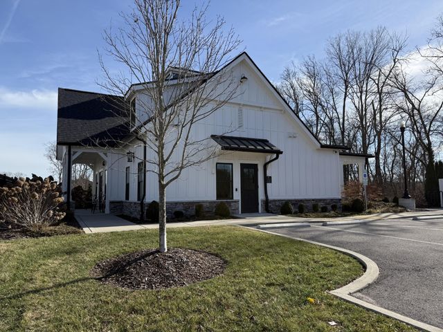 734 Omaha Dr, Gallatin, TN 37066