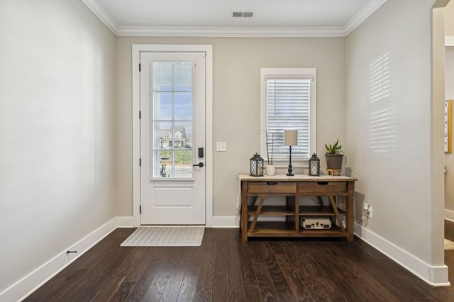 734 Omaha Dr, Gallatin, TN 37066