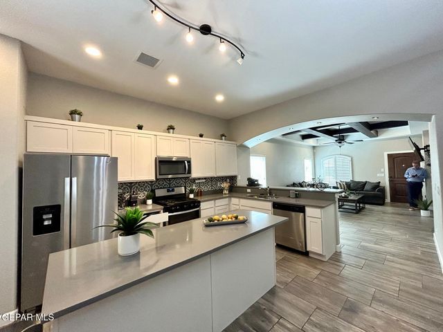 14190 PEYTON EDWARDS Avenue, El Paso, TX 79938