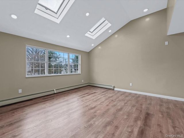 401 Dover Street, Westbury, NY 11590