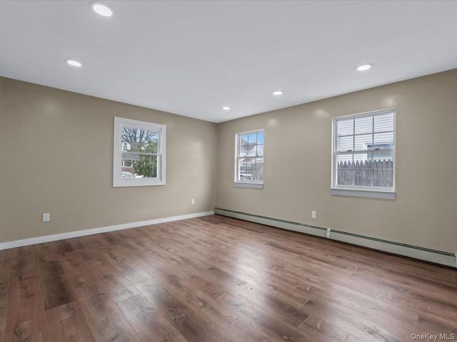 401 Dover Street, Westbury, NY 11590