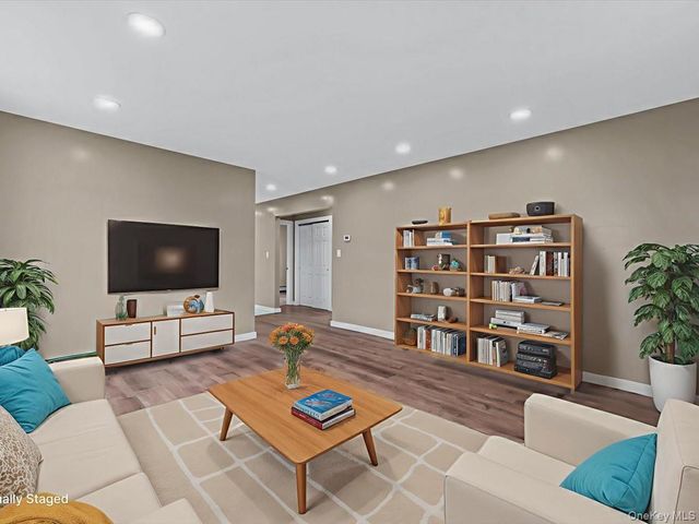 401 Dover Street, Westbury, NY 11590