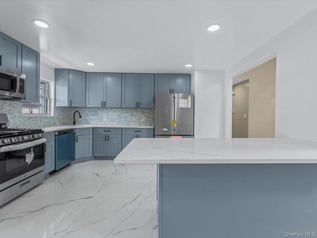 401 Dover Street, Westbury, NY 11590