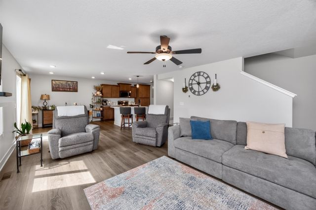 2825 SE Florence Drive, Waukee, IA 50263