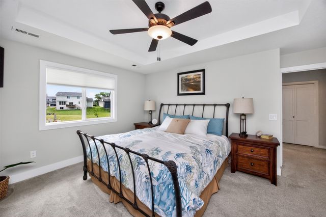2825 SE Florence Drive, Waukee, IA 50263