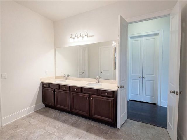 220 Shellbark Drive, Mcdonough, GA 30252