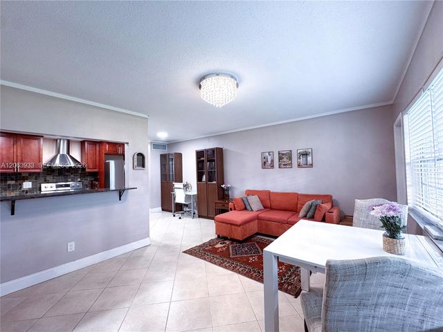 2455 NE 51st Street E114, Fort Lauderdale, FL 33308