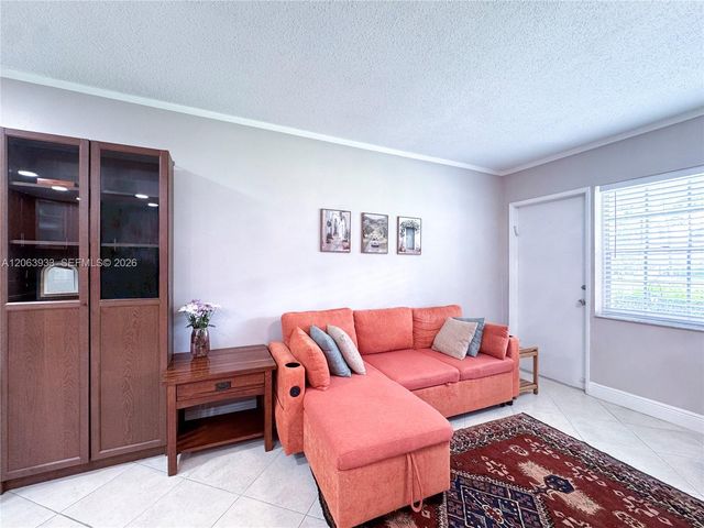 2455 NE 51st Street E114, Fort Lauderdale, FL 33308