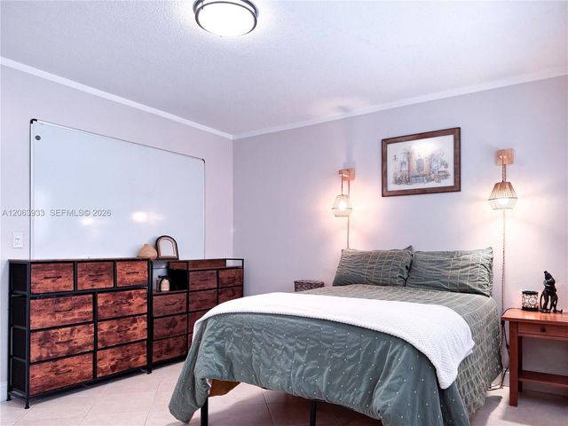 2455 NE 51st Street E114, Fort Lauderdale, FL 33308