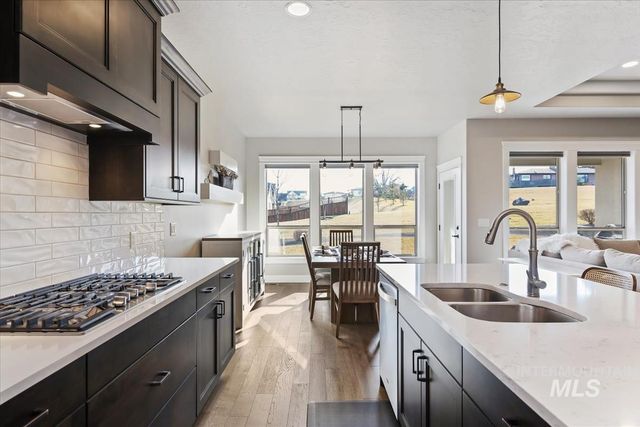 1477 W Tenzing St, Nampa, ID 83686