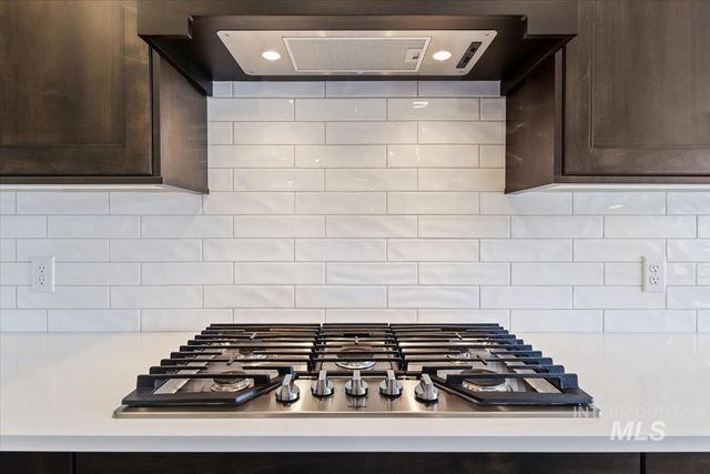 1477 W Tenzing St, Nampa, ID 83686