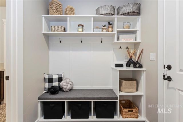 1477 W Tenzing St, Nampa, ID 83686