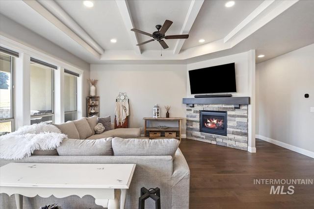 1477 W Tenzing St, Nampa, ID 83686