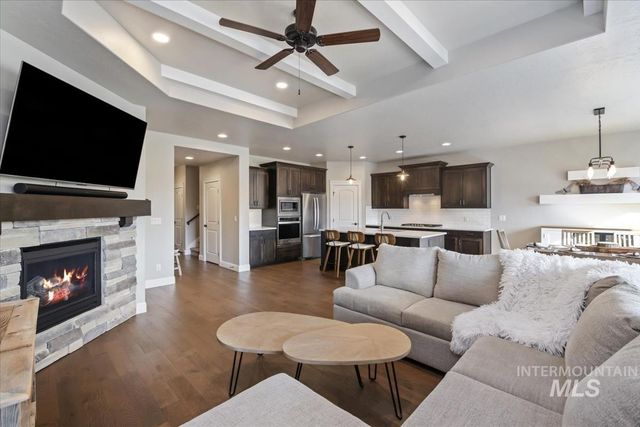 1477 W Tenzing St, Nampa, ID 83686