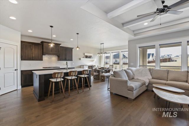 1477 W Tenzing St, Nampa, ID 83686