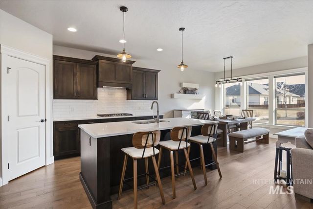 1477 W Tenzing St, Nampa, ID 83686