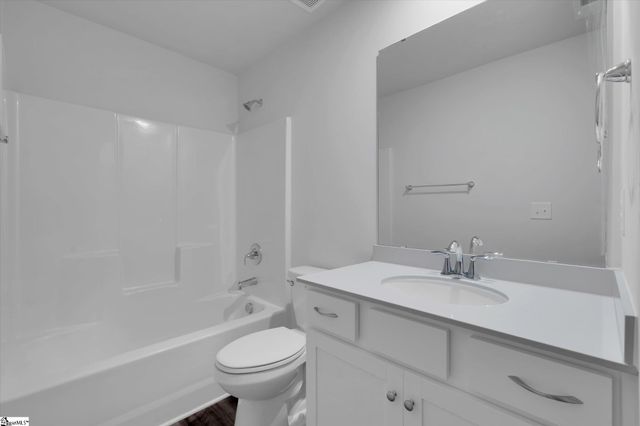 292 E Compass Way, Easley, SC 29640