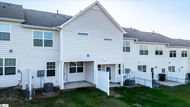 292 E Compass Way, Easley, SC 29640