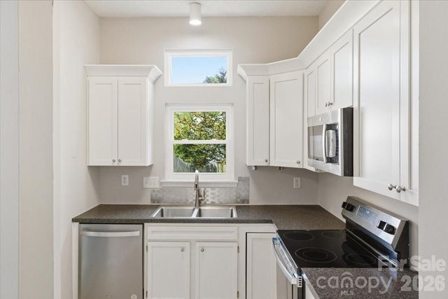 2917 Dellinger Drive, Charlotte, NC 28269