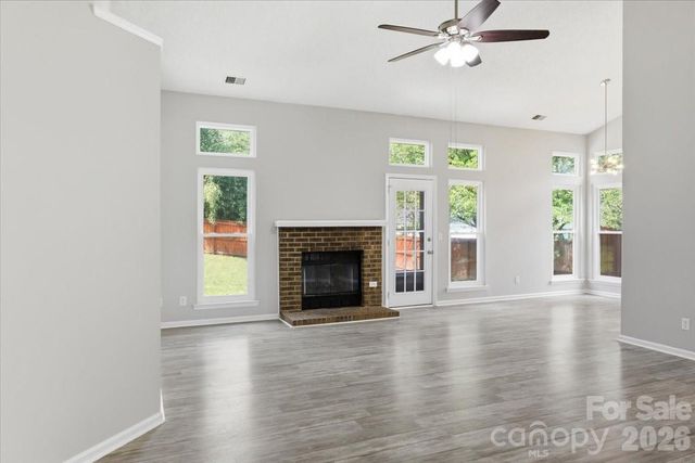 2917 Dellinger Drive, Charlotte, NC 28269