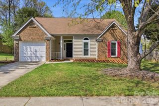 2917 Dellinger Drive, Charlotte, NC 28269