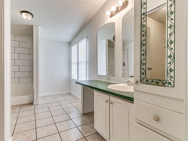 19300 Newsom Road, Newalla, OK 74857
