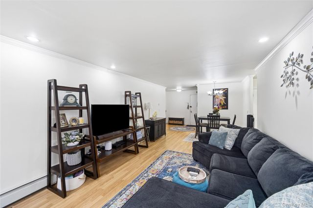 100 E Hartsdale Avenue 3FE, Hartsdale, NY 10530