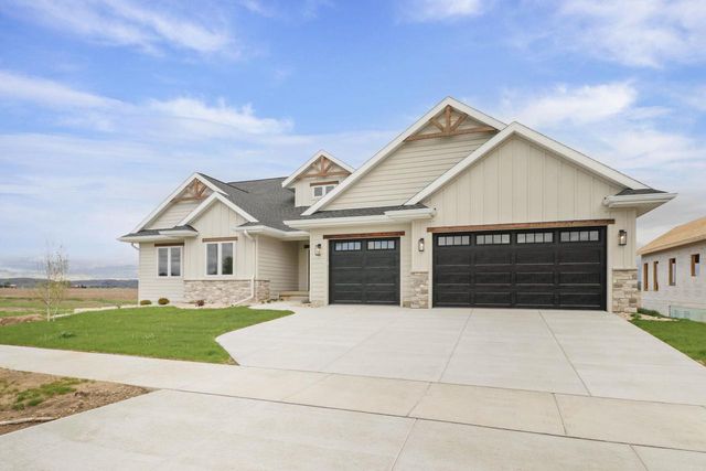 2016 Jack Ryan Drive, Prairie Du Sac, WI 53578