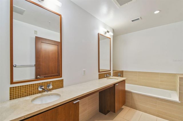 111 N 12TH STREET 1717, Tampa, FL 33602