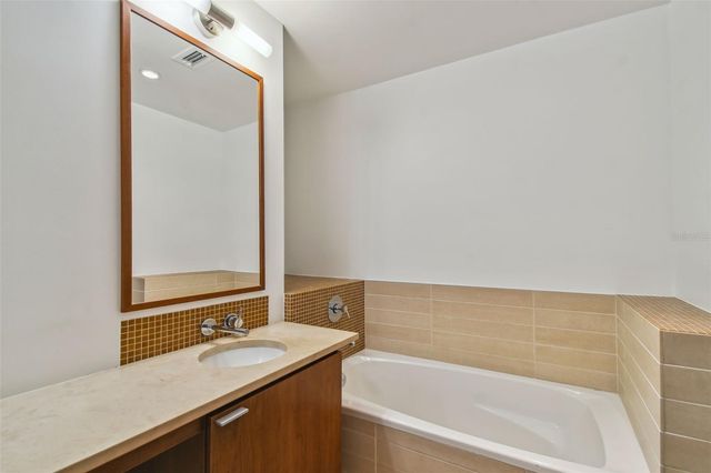 111 N 12TH STREET 1717, Tampa, FL 33602