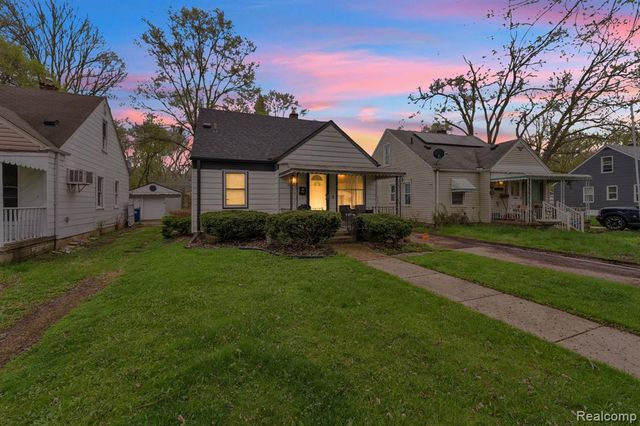 15482 Winston, Redford, MI 48239