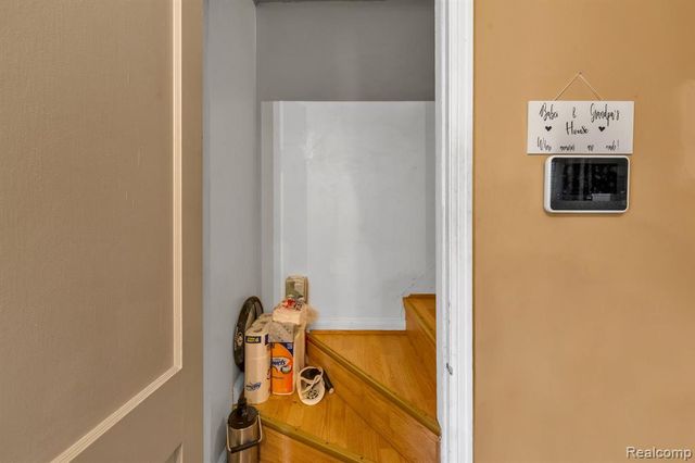 15482 Winston, Redford, MI 48239