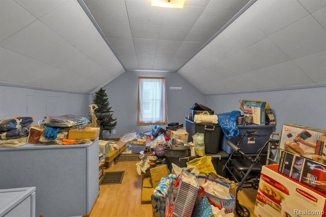 15482 Winston, Redford, MI 48239