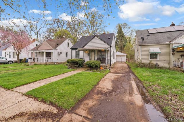 15482 Winston, Redford, MI 48239