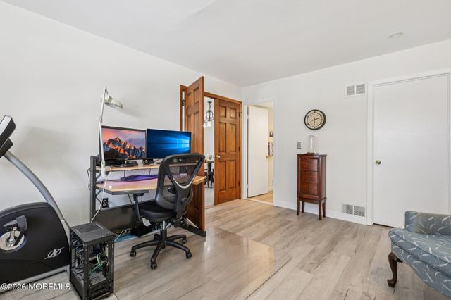 38 Amy Court 1301, Brick, NJ 08724