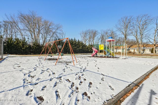 38 Amy Court 1301, Brick, NJ 08724