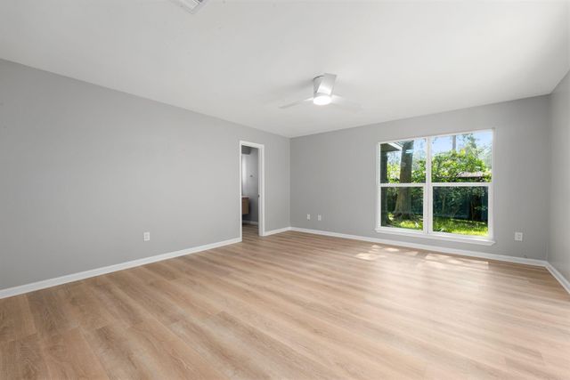 97 April Wind Drive S, Conroe, TX 77356