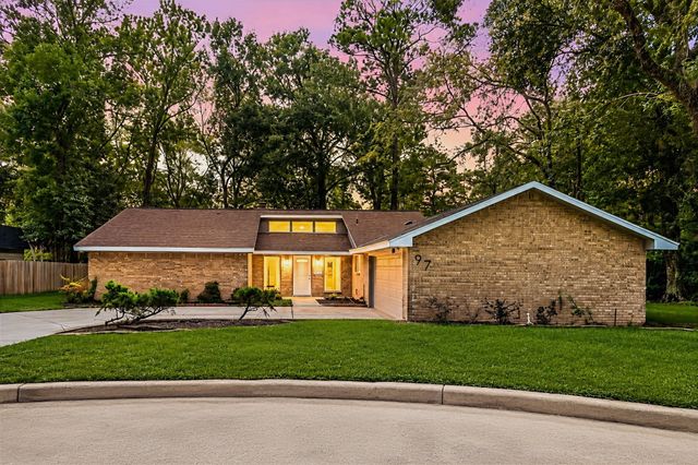 97 April Wind Drive S, Conroe, TX 77356