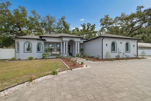106 W 122ND AVENUE, Tampa, FL 33612
