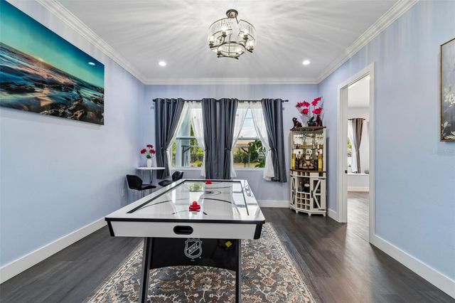 106 W 122ND AVENUE, Tampa, FL 33612