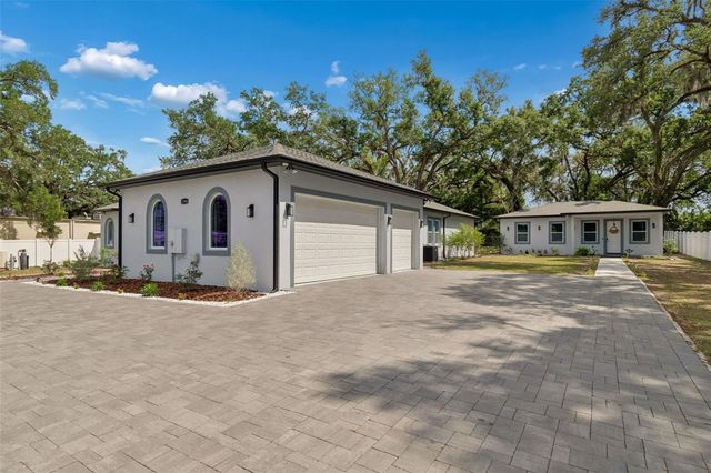 106 W 122ND AVENUE, Tampa, FL 33612