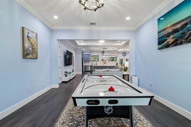 106 W 122ND AVENUE, Tampa, FL 33612