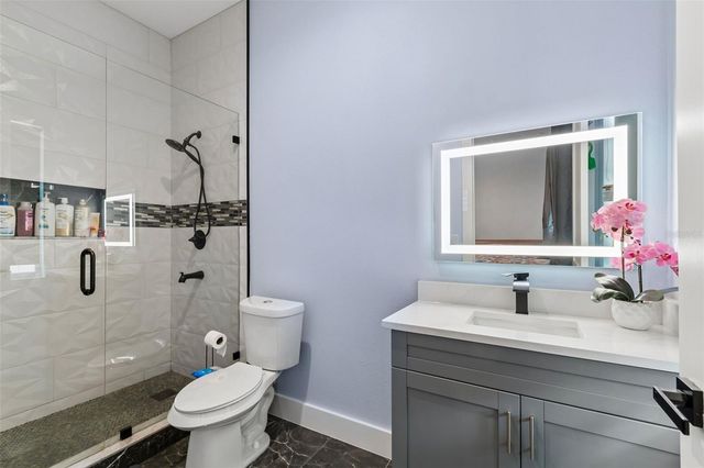 106 W 122ND AVENUE, Tampa, FL 33612